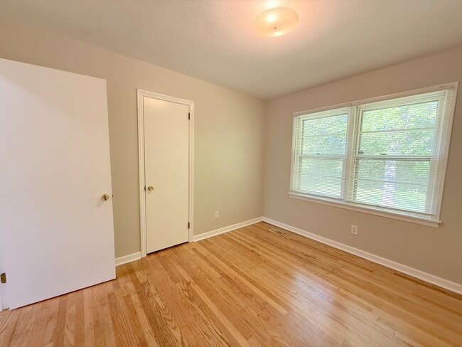 Building Photo - 603 Austin Dr NW
