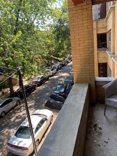 picture from shared balcony - 434 W Roslyn Pl