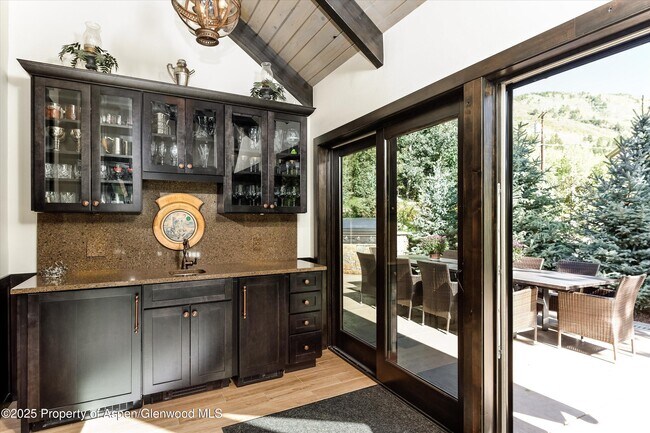 Building Photo - 39 Roaring Fork Dr