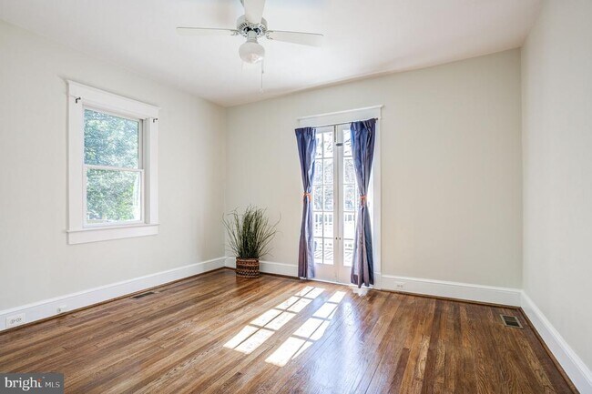 Building Photo - 1907 Luzerne Ave