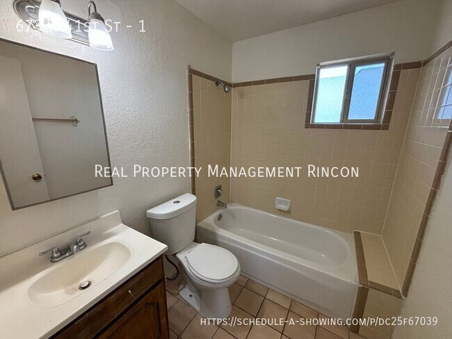 Building Photo - 673 W 41st St