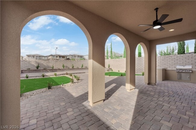 Building Photo - 465 Cabral Peak St