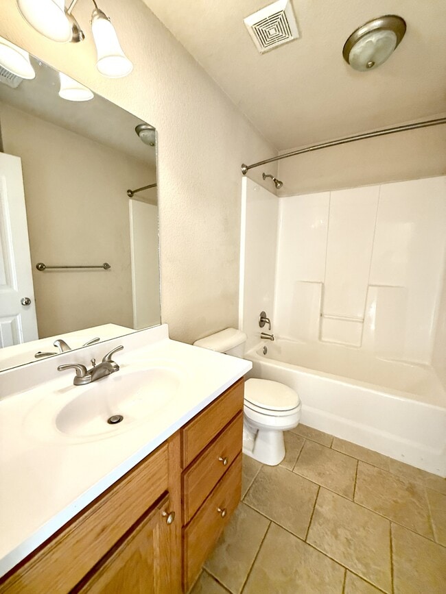 Building Photo - 4707 Mill Creek Dr