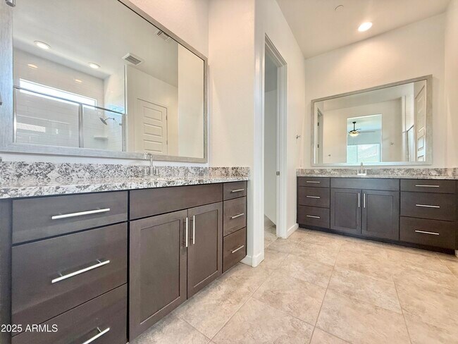 Building Photo - 12534 W Calle De Baca