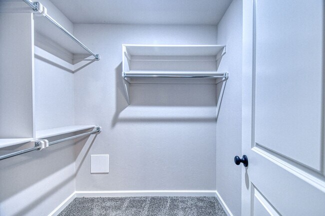 Building Photo - Brand New Construction in Varenna Landing!