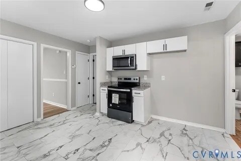 Building Photo - 7713 Breaker Point Ct