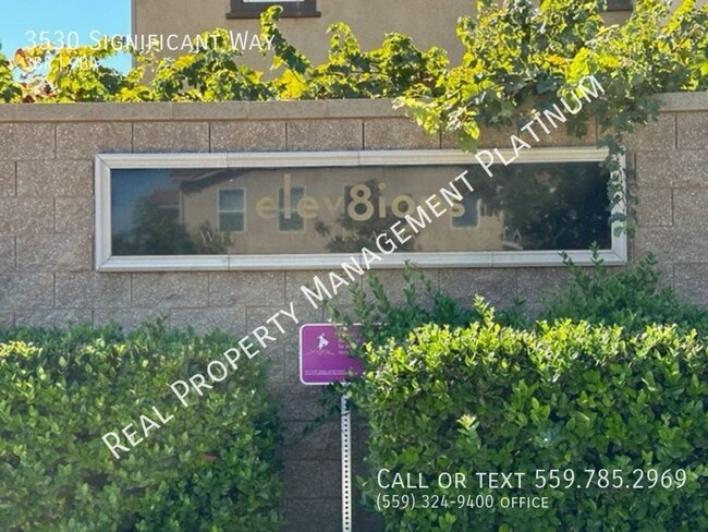 Building Photo - $2,150 Barstow & DeWolf, 3 Beds - Signific...