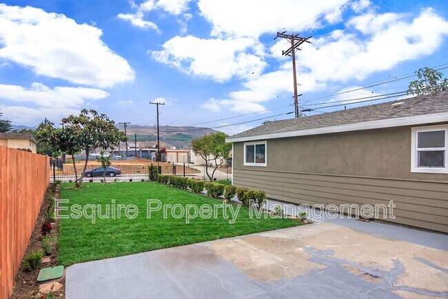 Building Photo - 1218 N Olive St