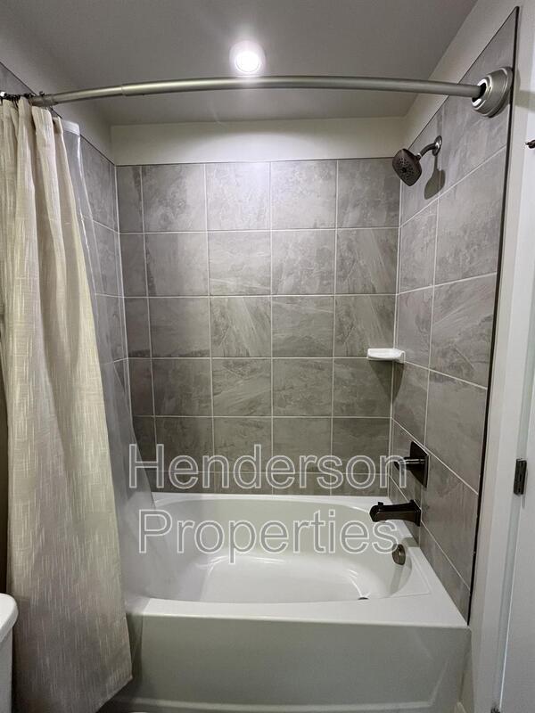 Building Photo - 4750 Chastain Ave