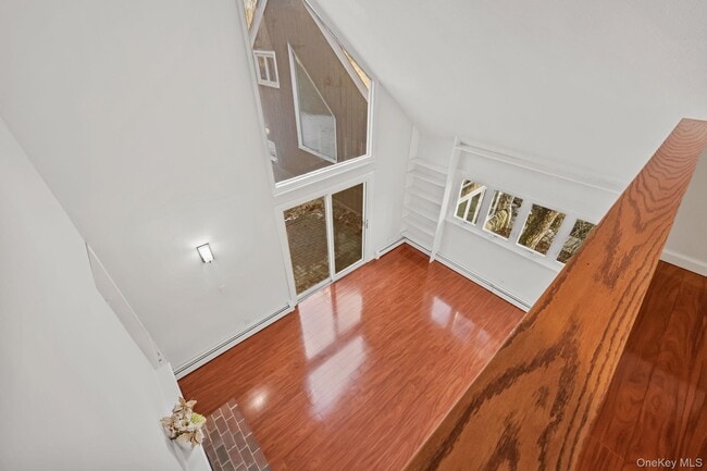 Building Photo - 11 Pondview Cl