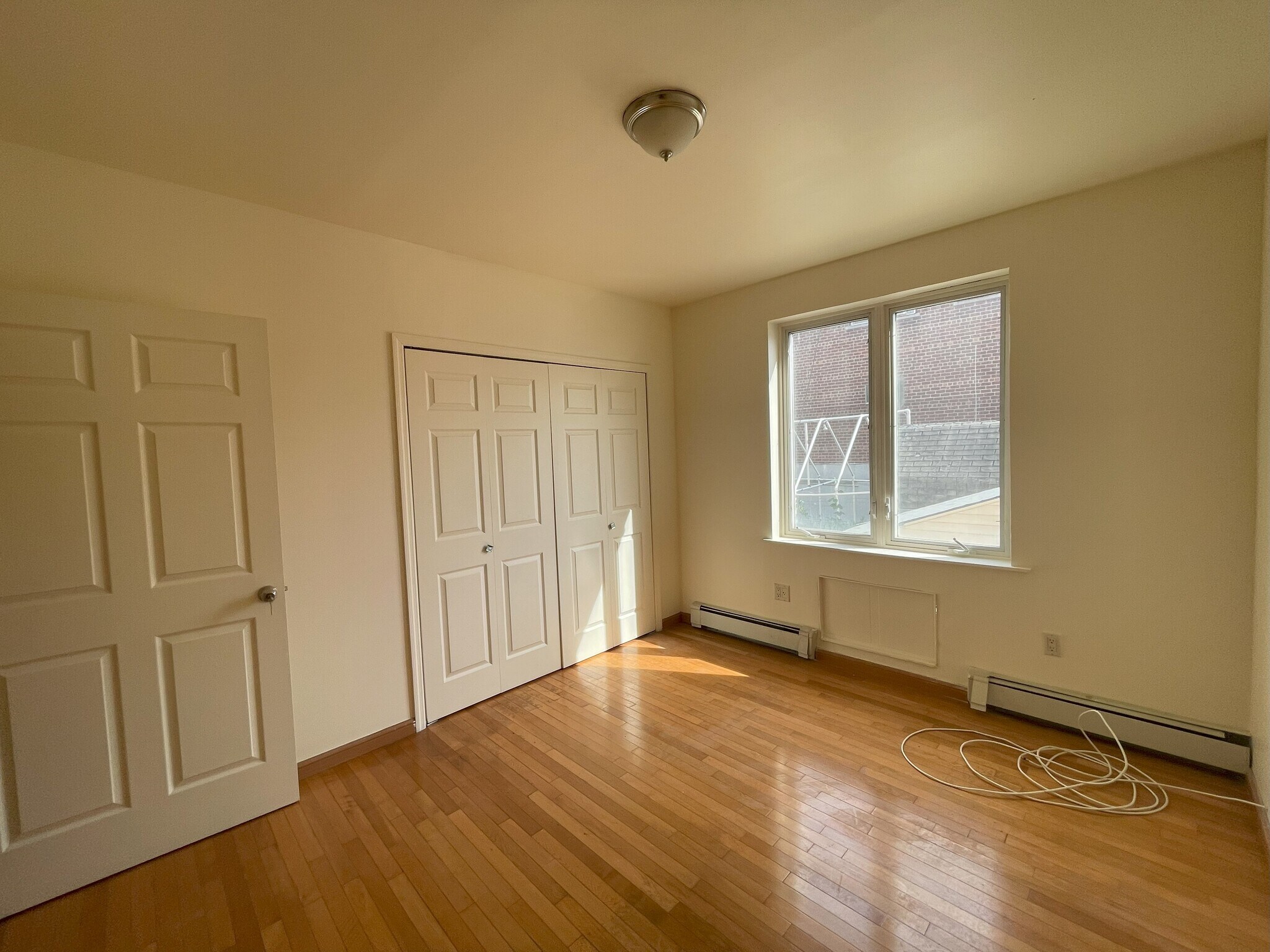 Building Photo - 217 Graff Ave