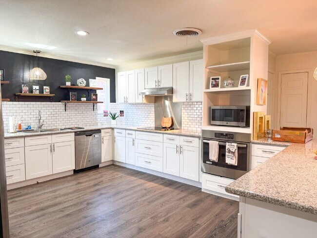 Building Photo - 3111 43rd St