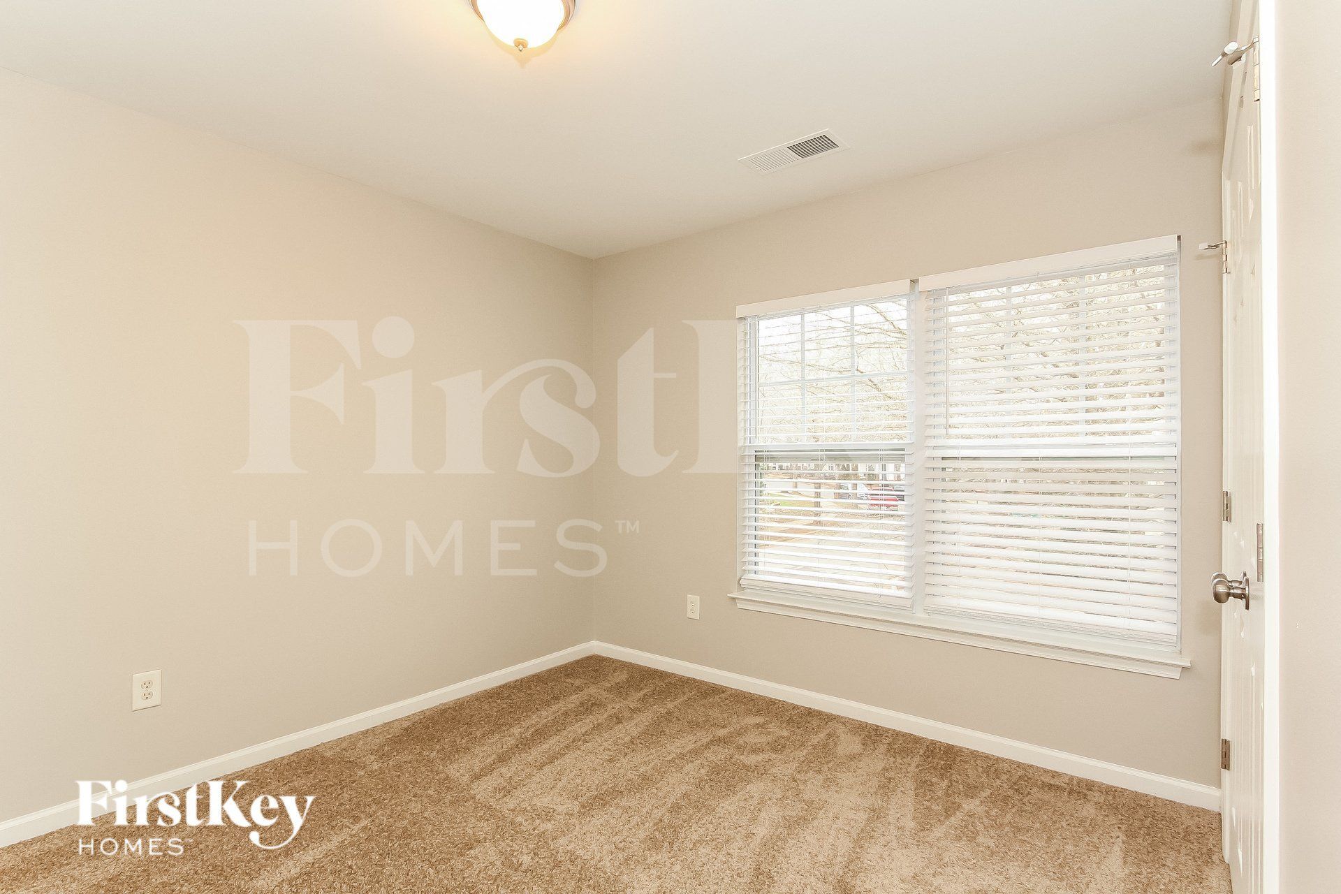 Building Photo - 12641 Cross Dale Dr