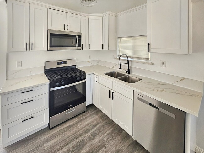 Building Photo - 327 W Haloid Ave