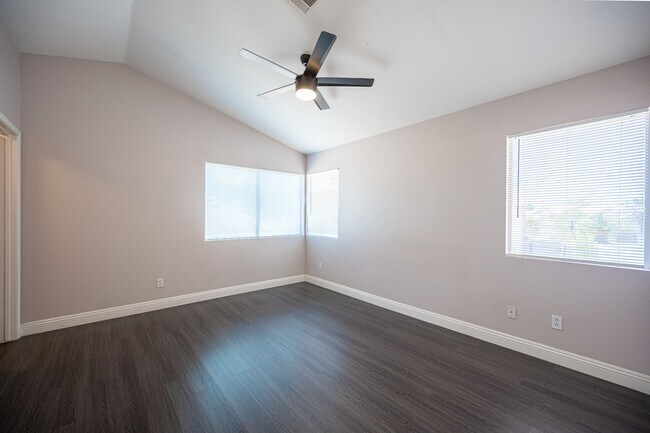 Building Photo - 1775 Walingwood Dr