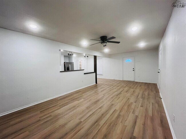 Building Photo - 4108 Abbott Ave
