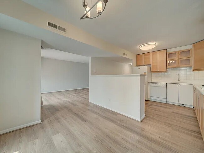 Building Photo - 5017 7th Rd S