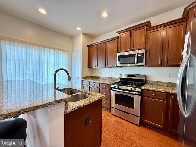 Building Photo - 3507 Sea Grass Ln