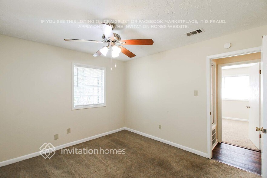 Building Photo - 1621 Wesley Way NW