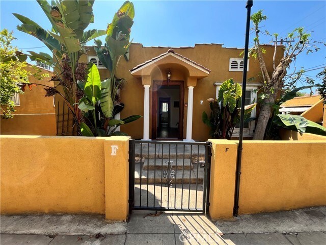 Building Photo - 909 N Garfield Ave