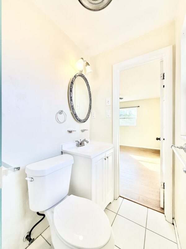 Building Photo - 13788 Montego Dr