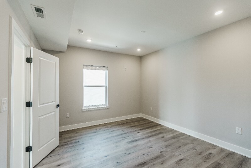 Building Photo - 3519 Haverford Ave