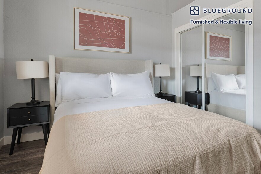 Building Photo - 727 Layne Ct