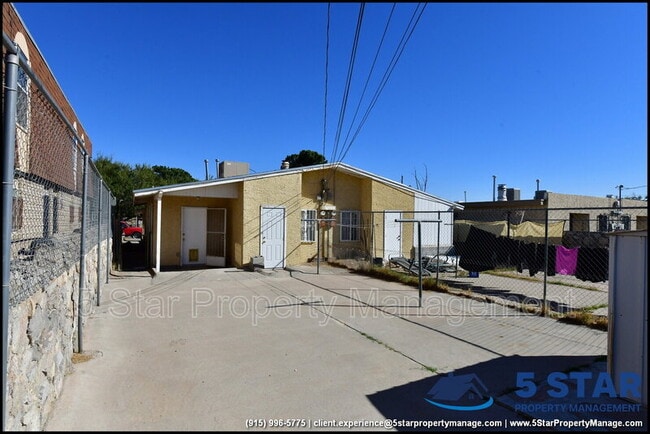 Building Photo - 8933 Kenneth St