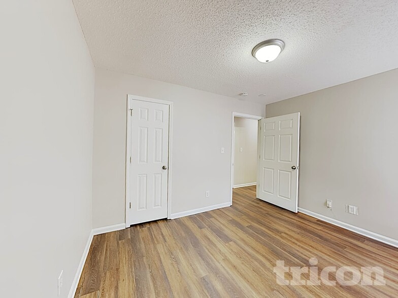 Building Photo - 924 Pine Cir Dr NW