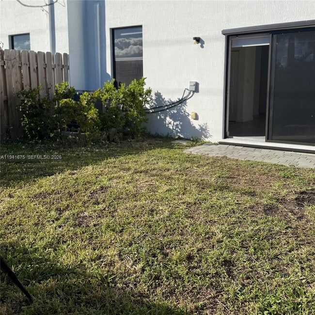 Building Photo - 13370 SW 287th Ter