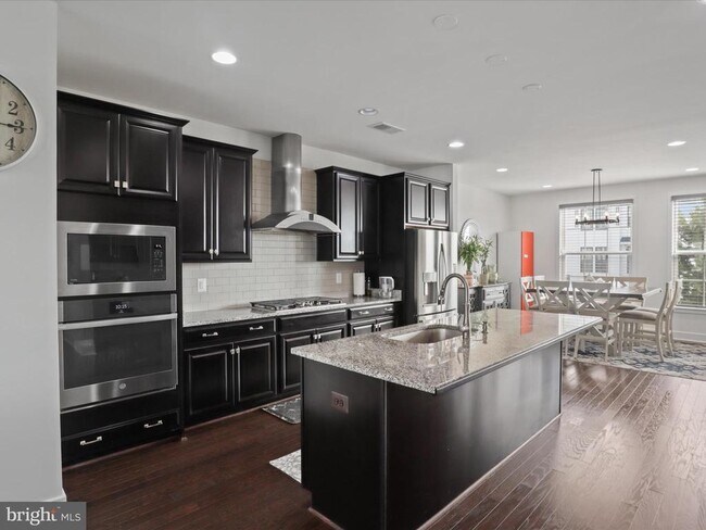 Building Photo - 25441 Hartland Orch Ter