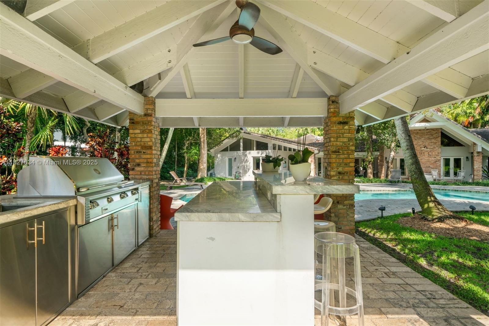 Building Photo - 9000 Arvida Dr