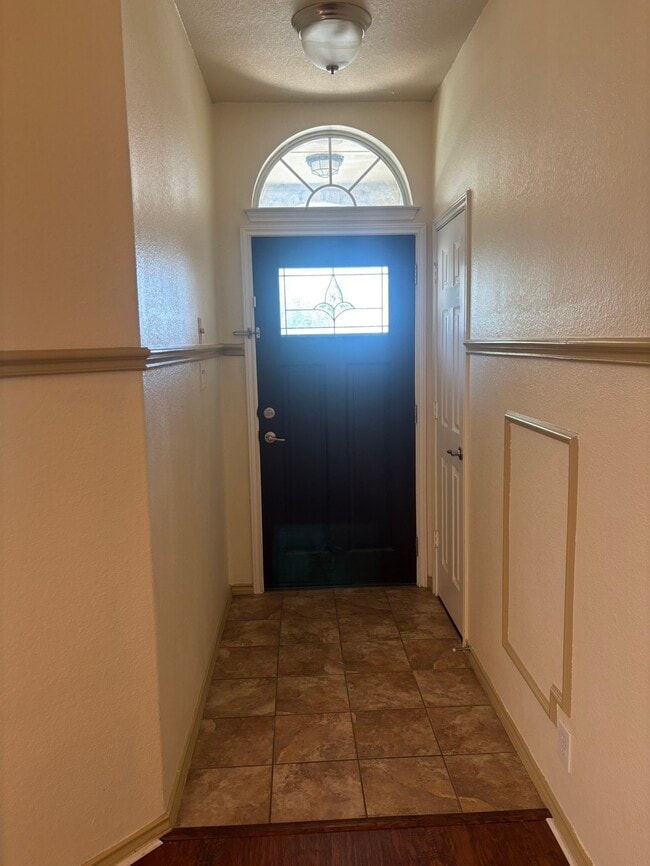 Building Photo - 1813 Slate Creek Dr