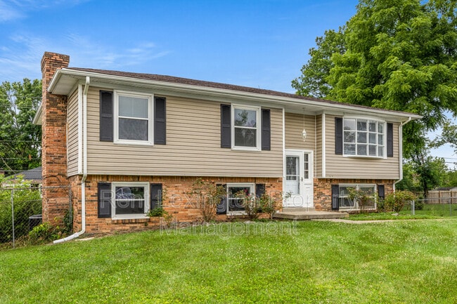 Building Photo - 315 S Eagle Creek Dr