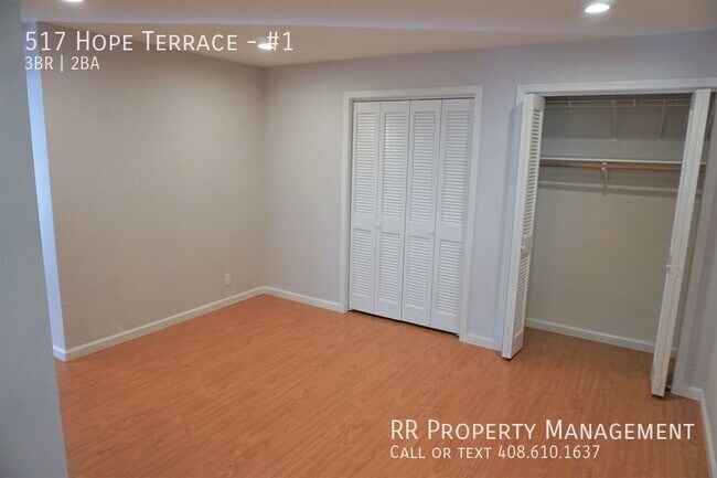 Building Photo - 517 Hope Terrace
