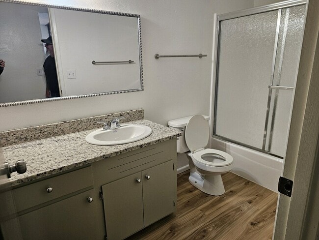 Building Photo - 749 1st St