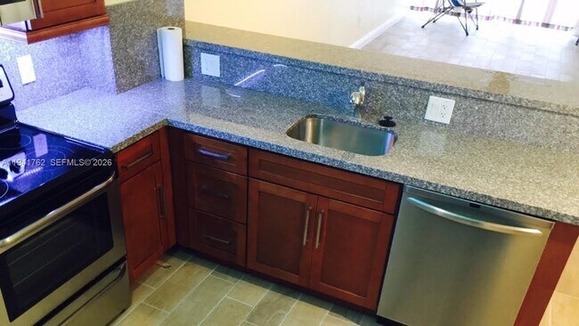 Building Photo - 6855 Abbott Ave