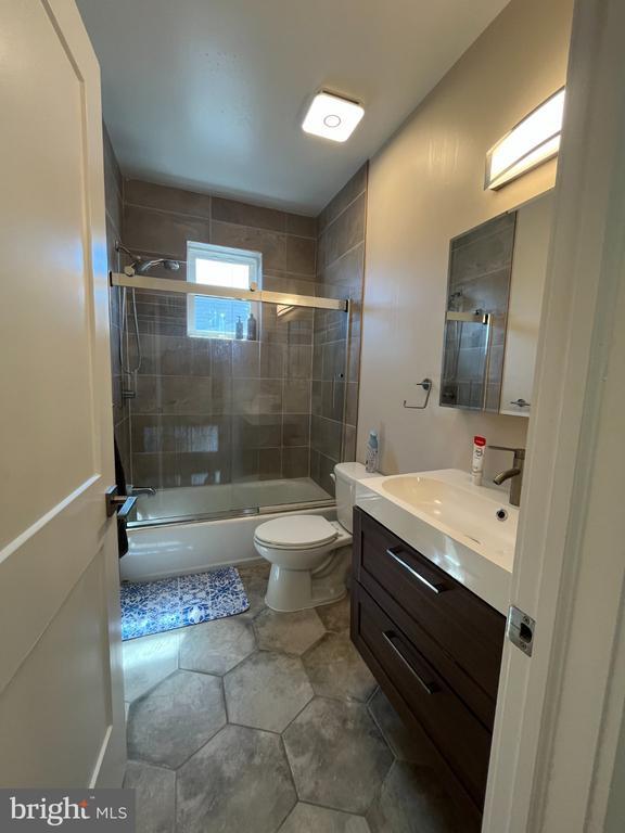 Building Photo - 926 N 15th St