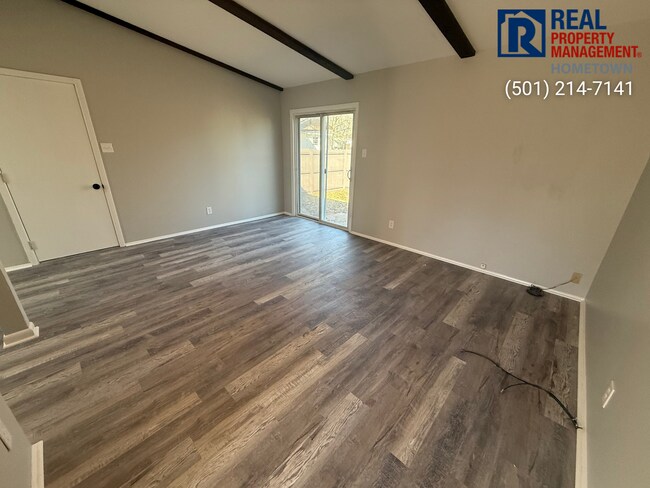 Building Photo - 37 Meadowlark Dr