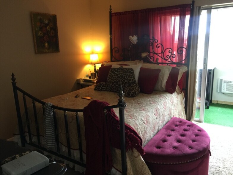 Building Photo - 234 Northampton L