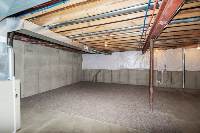Building Photo - 3 Bedroom / 2 Bathroom Home for Rent in Va...