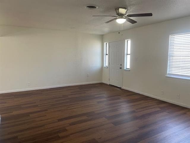 Building Photo - 1838 Kent Dr