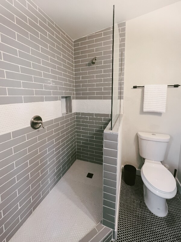 Building Photo - 337 N 13th St