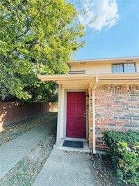 Building Photo - 1322 Bluffview Dr