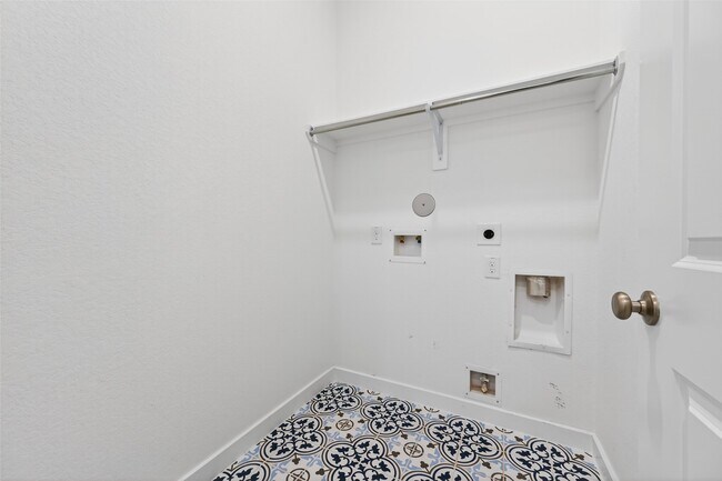 Building Photo - 16518 Texas Hill Country Rd