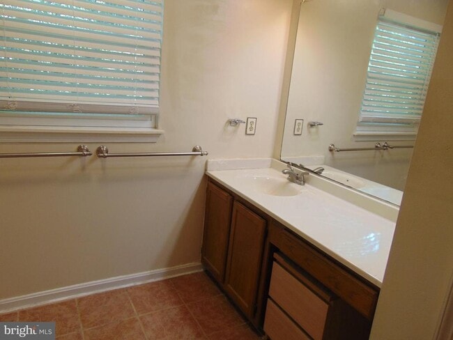Building Photo - 6638 Antelope Ct