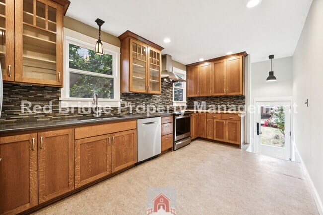 Building Photo - 4413 NE 26th Ave