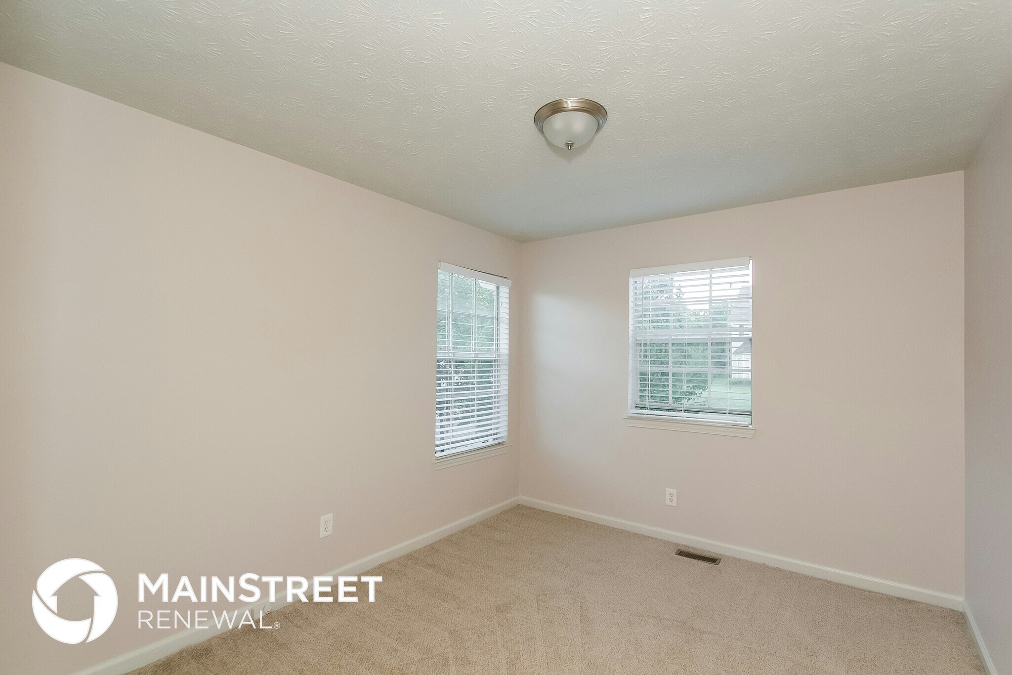 Building Photo - 2945 Woody Ct