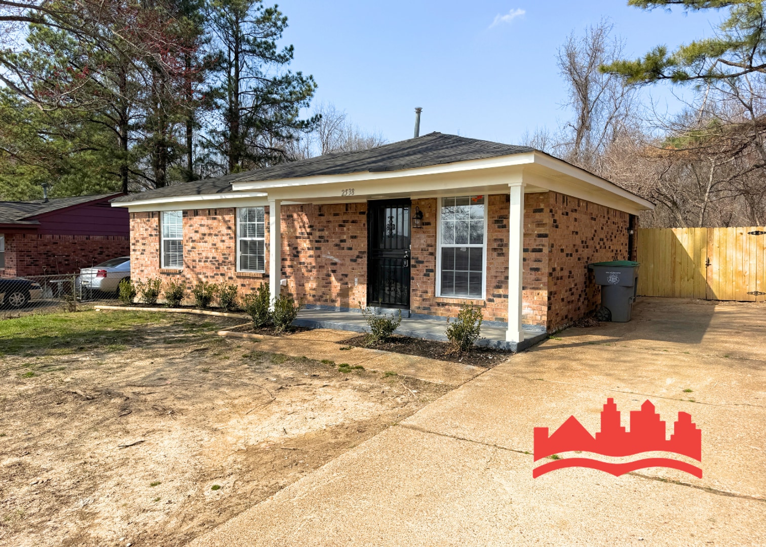 Building Photo - 2538 Lisa Ave