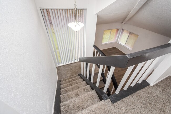 Building Photo - 7814 Candlegreen Ln